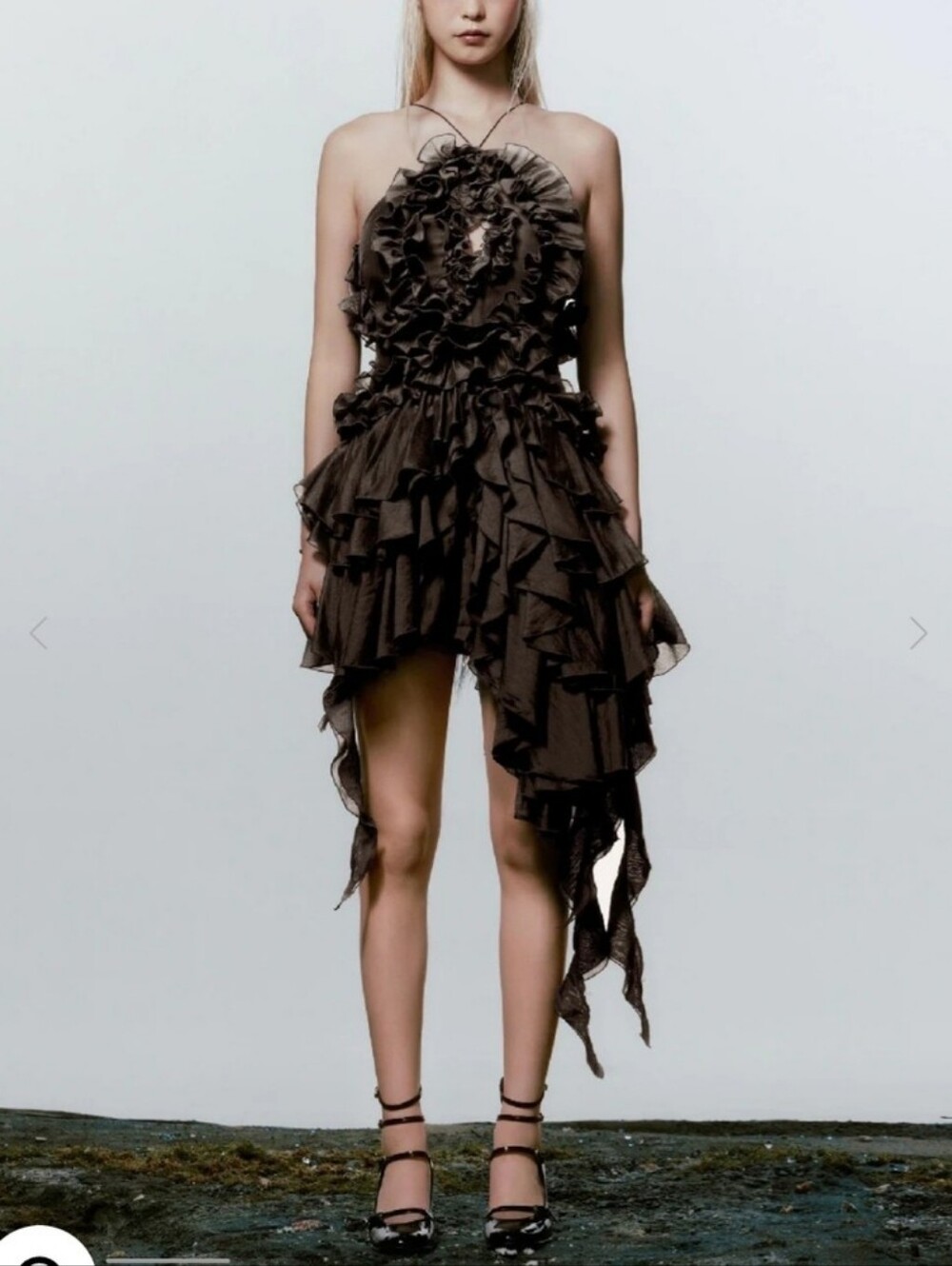 Ruffle Mini Dress With Keyhole Opening - Urban Revivo - Brown - Picture 1 of 8